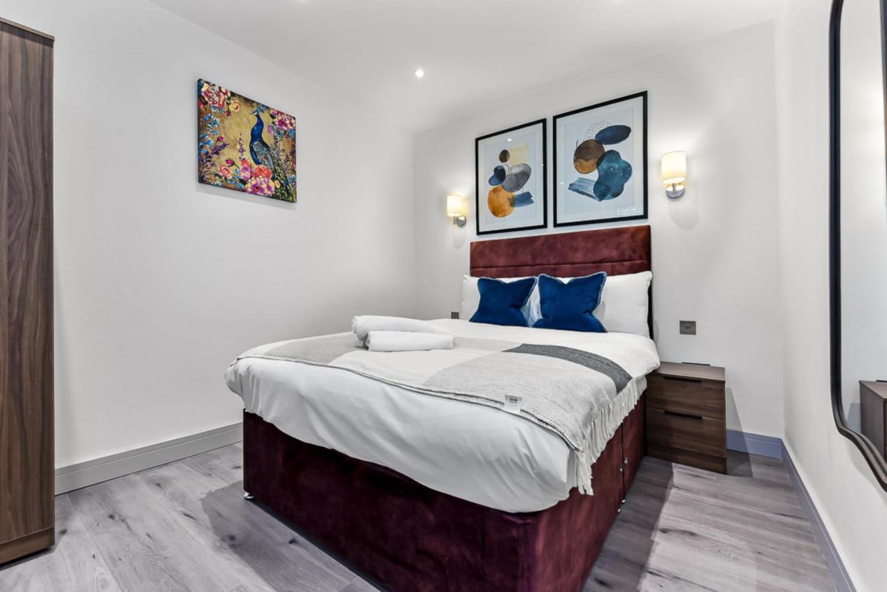 Amazing 2 Bedroom Apartment In Greater Londen Buitenkant foto
