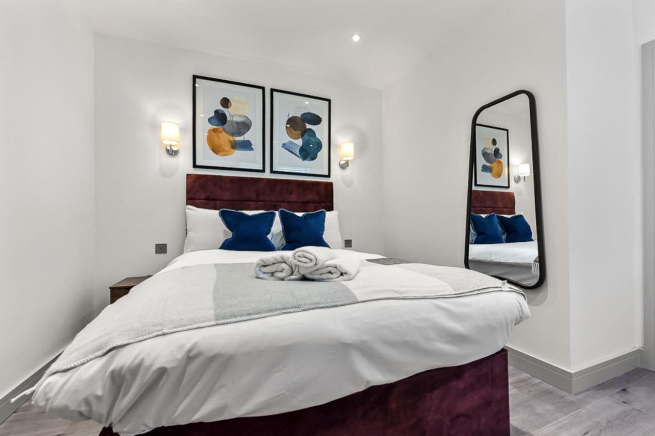 Amazing 2 Bedroom Apartment In Greater Londen Buitenkant foto
