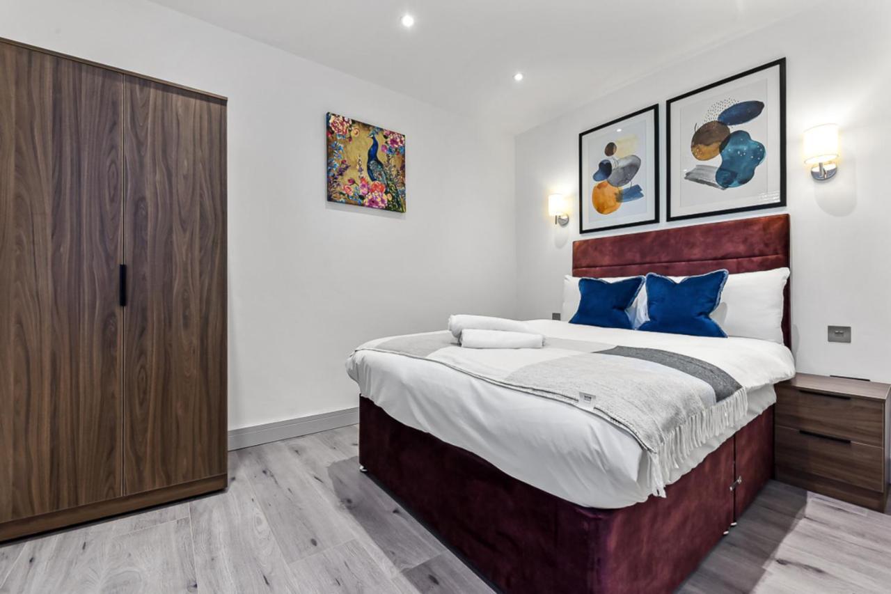 Amazing 2 Bedroom Apartment In Greater Londen Buitenkant foto