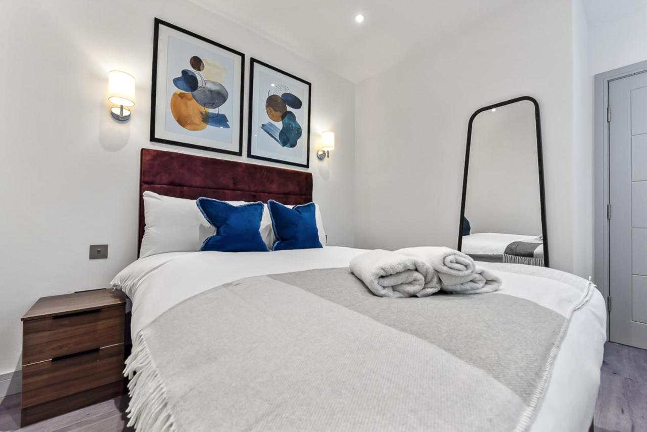 Amazing 2 Bedroom Apartment In Greater Londen Buitenkant foto